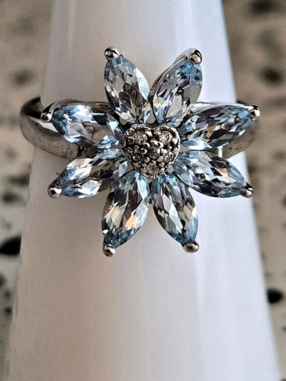 Authentic Bradford Exchange BGE 925 Sterling Silver Blue Flower Ring - Size 7